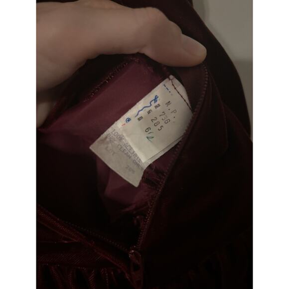 Vintage Velvet Union Made Burgundy Low Back Evening/Prom Cocktail Dress Size 6 - Picture 6 of 8